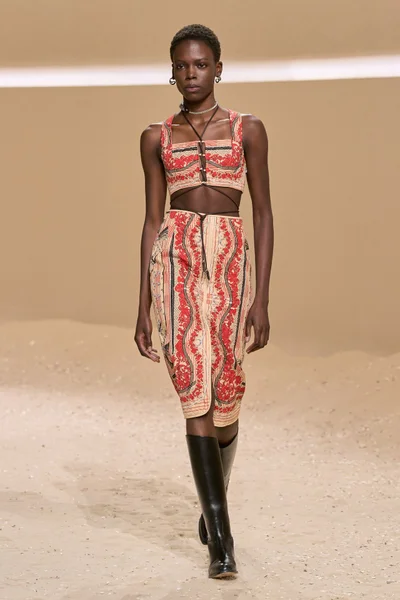 Look 20